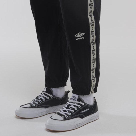 Calça Umbro Tape FC