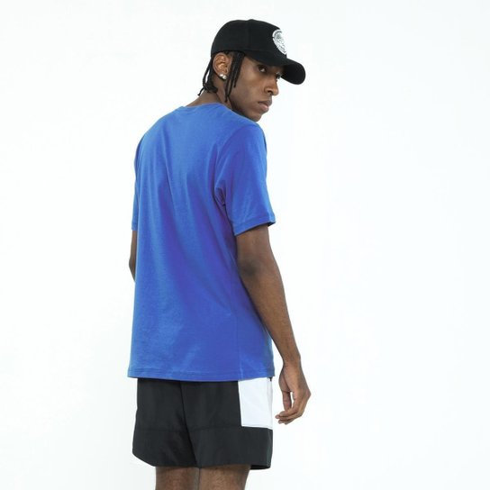 Camiseta Masculina Umbro Change The World