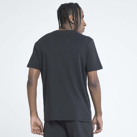 Camiseta Masculina Umbro Play- Preto