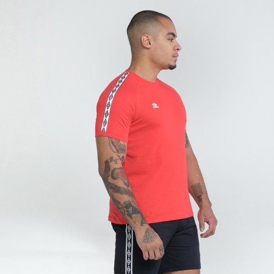 Camiseta Umbro Essence Esportiva - Masculino