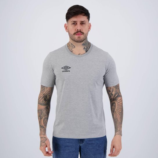 Camiseta Umbro Essential