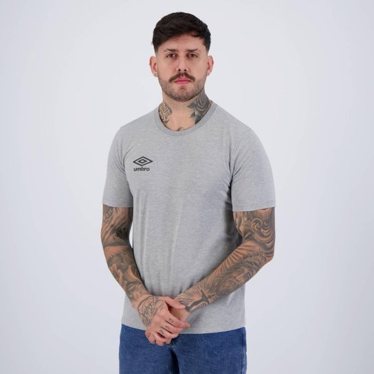 Camiseta Umbro Essential