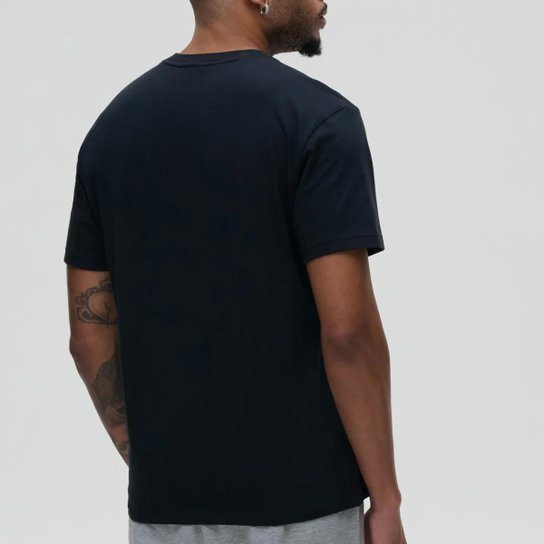 Camiseta Umbro Football Culture Masculina