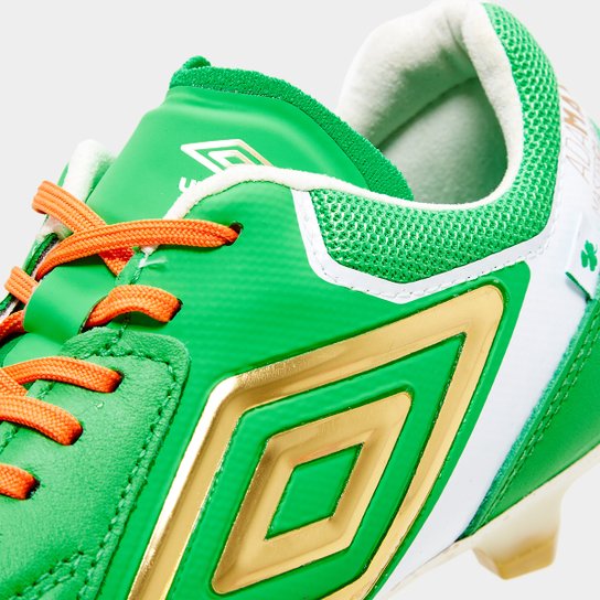 Chuteira Campo Umbro Adamant Master Class Pro SG Unissex