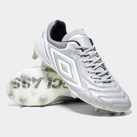 Chuteira Campo Umbro Adamant Master Class Pro Unissex