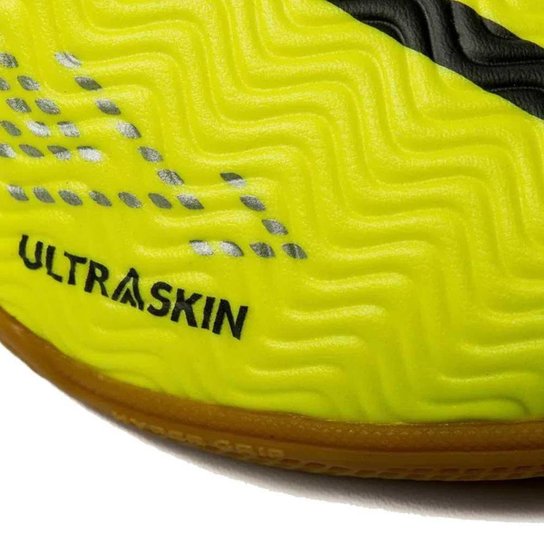 Chuteira Infanto-juvenil Futsal Ultraskin Jr. Lima Preto Prata Umbro U07FB070-618