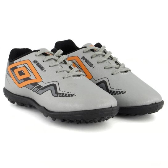 Chuteira Society Umbro Prisma+ 36 Infantil - Preto e Laranja