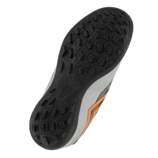 Chuteira Society Umbro Prisma+ 36 Infantil - Preto e Laranja