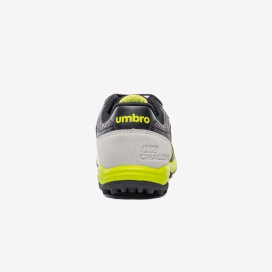 Chuteira Society Umbro Pro Challenge Uptake
