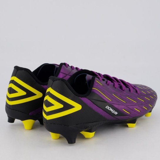 Chuteira Umbro Domain Campo Roxa e Preta