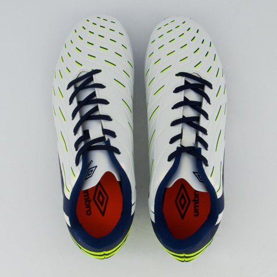 Chuteira Umbro Domain Campo