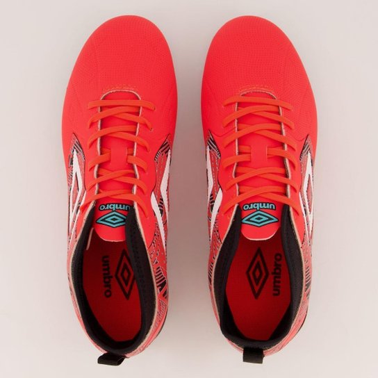 Chuteira Umbro Tocco II Club Campo Coral e Preta