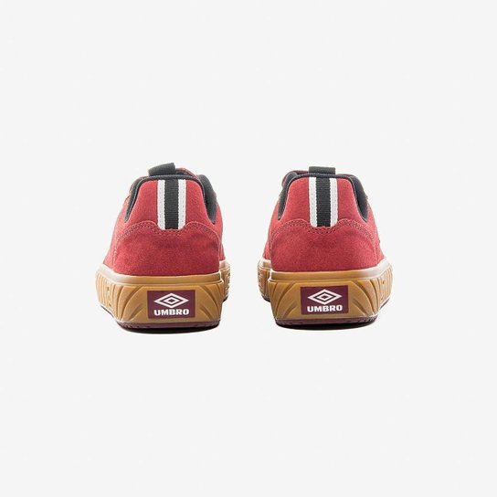 Tênis Umbro St Court